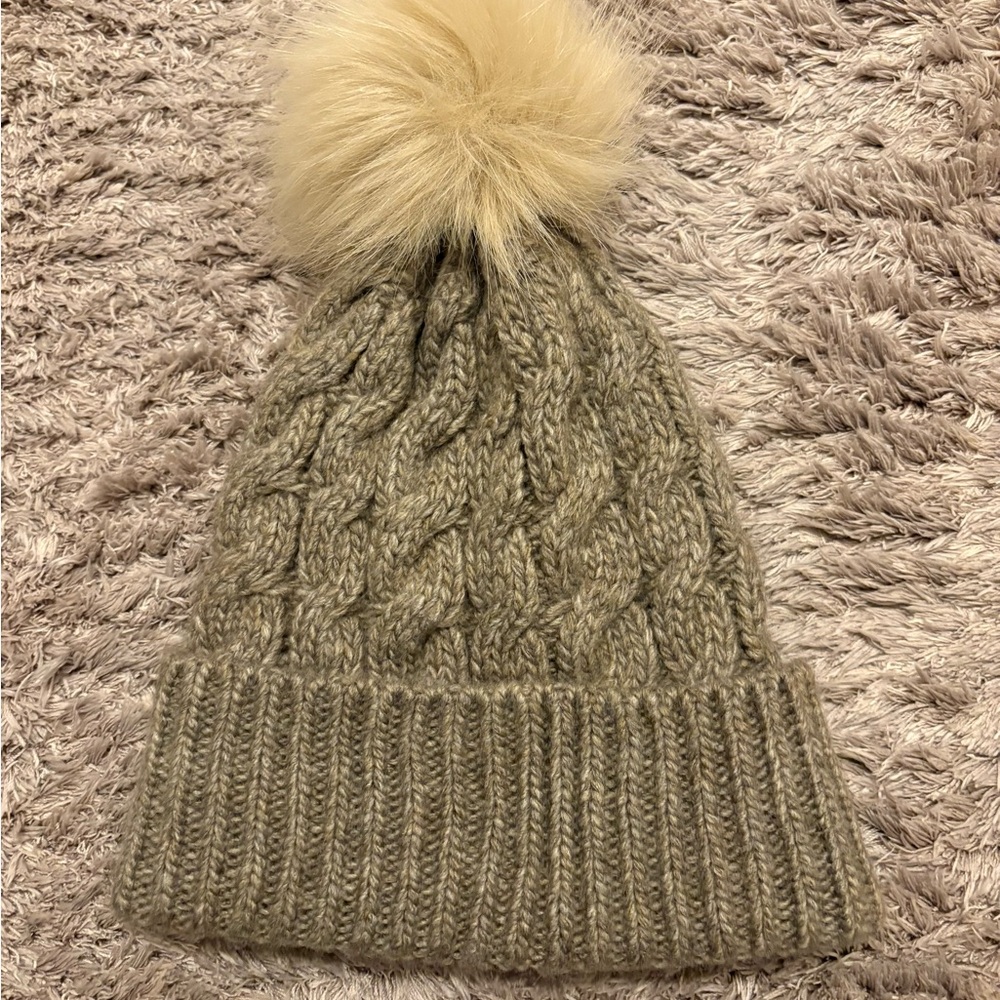 Abercrombie & Fitch Taupe Knit Beanie